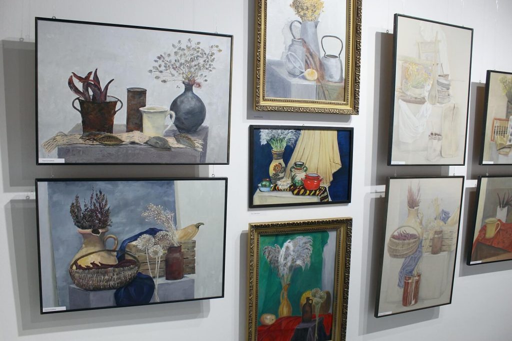 Obraz prezentowane podczas wystawy Malarstwo i rysunek z pracowni plastycznej